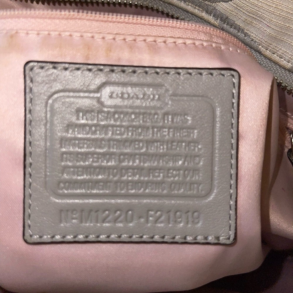 COACH VINTAGE ALEXANDRA CANVAS /LEATHER SHOULDER BAG.          B-157 - Picture 14 of 14
